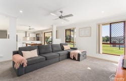 10 Hughes Road, Plainland, Qld 4341