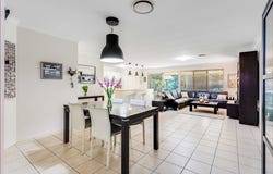 5 Maddison Place, The Gap, Qld 4061