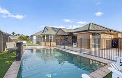16 Fernleigh Crescent, Mountain Creek, Qld 4557