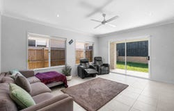 32 Zenith Circuit, Flagstone, Qld 4280
