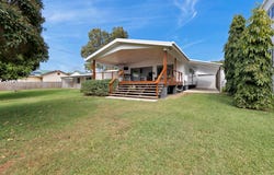 24 Ward Esplanade, Ball Bay, Qld 4741