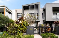 15 Lighthouse Circuit, Birtinya, Qld 4575