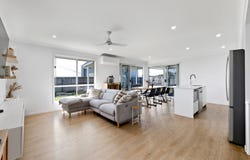13 Caley Terrace, Rural View, Qld 4740