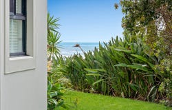 C2/1 Great Hall Drive, Miami, Qld 4220