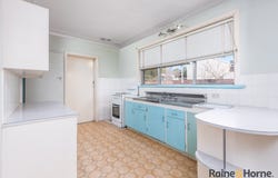 24 Chestnut Avenue, Armidale, NSW 2350