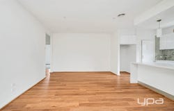 2/64 Woodburn Crescent, Meadow Heights, Vic 3048