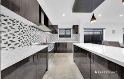 71 Adoquin Street, Doreen, Vic 3754