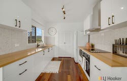 2 Arthur Street, Boyne Island, Qld 4680