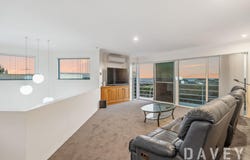 9 Bahama Close, Sorrento, WA 6020