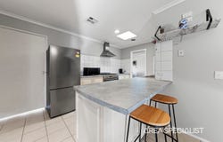 10 Kingston Avenue, Pakenham, Vic 3810