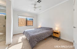 4 Washington Drive, Thornhill Park, Vic 3335