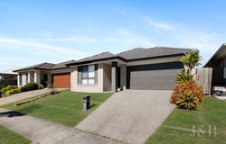 6 Mount Greville Way, Park Ridge, Qld 4125