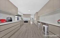 5 Hartland Court, Craigieburn, Vic 3064