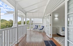 5 Waterloo Esplanade, Wynnum, Qld 4178