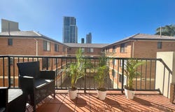 7/35 Britannia Avenue, Broadbeach, Qld 4218