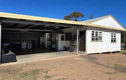 28-30 Progress Street, Quinalow, Qld 4403