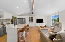 21 Quantock Court, Rochedale South, Qld 4123