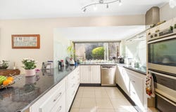 160 Dales Creek Avenue, Dales Creek, Vic 3341