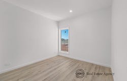 5 Alrose Grove, Deanside, Vic 3336
