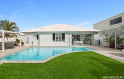 81 Paradise Parade, Jacobs Well, Qld 4208