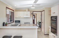 11 Greenvale Road, Green Point, NSW 2251