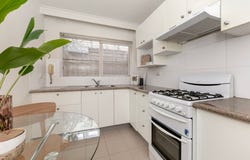 2/5 Leila Road, Ormond, Vic 3204