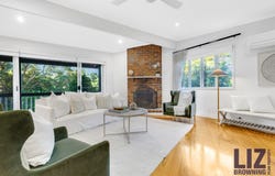 49 Burbong Street, Chapel Hill, Qld 4069