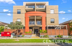 8/3 Close Avenue, Dandenong, Vic 3175