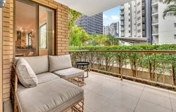 1/15 Mermaid Avenue, Mermaid Beach, Qld 4218
