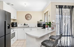 24 Burton Retreat, Stratton, WA 6056