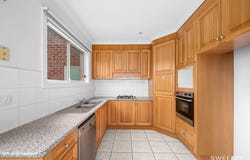 1/10-11 Dixon Court, Altona Meadows, Vic 3028