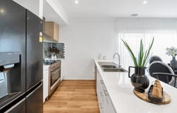 5 Silvereye Street, Kurunjang, Vic 3337