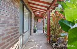 60 Moira Avenue, Forrestfield, WA 6058