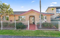 2/208 Lawrence Hargrave Drive, Thirroul, NSW 2515