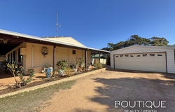 71 Tulloch Drive, Dongara, WA 6525