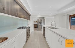 36 Arnolds Creek Boulevard, Harkness, Vic 3337