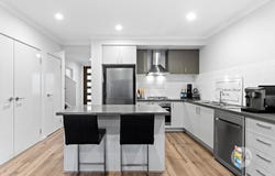 37 Creekside Street, Clyde, Vic 3978