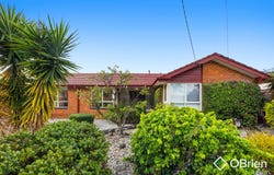 152 Mcmahons Road, Frankston, Vic 3199