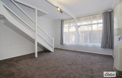2/750 Macauley Street, Albury, NSW 2640