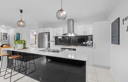 10 Tyson Place, Redlynch, Qld 4870