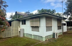 3 Leslie, Moranbah, Qld 4744