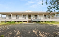 106 Woocoo Drive, Oakhurst, Qld 4650