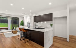 24/7 Eliza Close, The Gap, Qld 4061