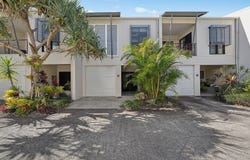 4/2 Richmond Close, Coolum Beach, Qld 4573