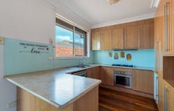 2/4 Thistle Court, Meadow Heights, Vic 3048