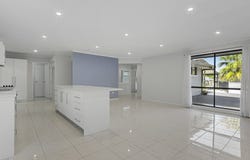 9 Onyx Court, Carrara, Qld 4211