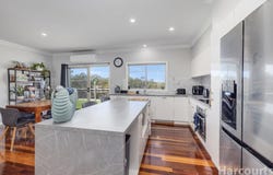 219 Armidale Road, Yarravel, NSW 2440