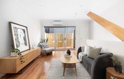 2/235 Dandenong Road, Windsor, Vic 3181
