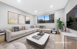 8 Splash Way, Lyndhurst, Vic 3975