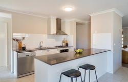 43 Maidenhair Drive, Wallan, Vic 3756